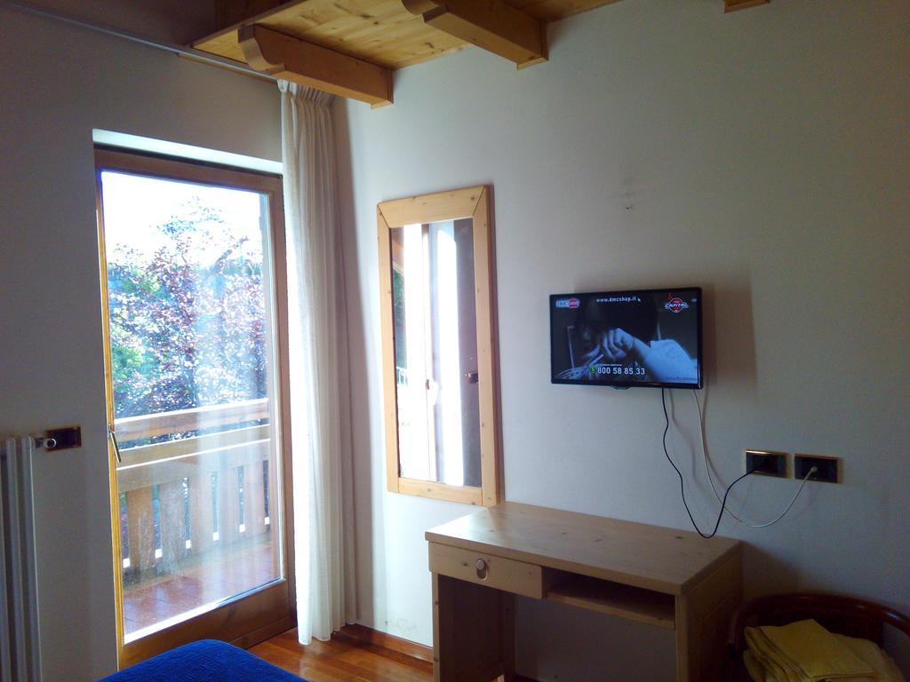 B&B Casa Bazzanella カヴァレーゼ エクステリア 写真