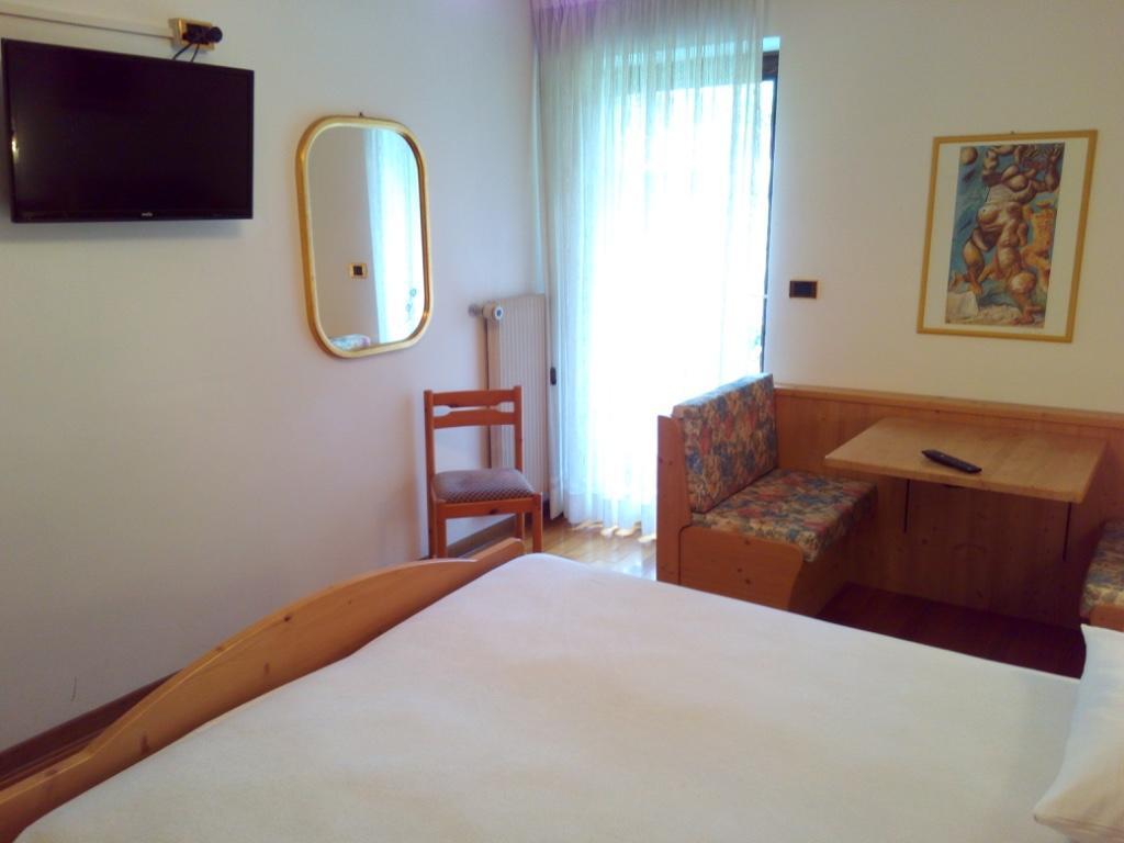 B&B Casa Bazzanella カヴァレーゼ エクステリア 写真